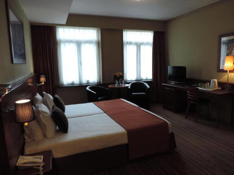 Cour St Georges Hotel Гент Екстериор снимка